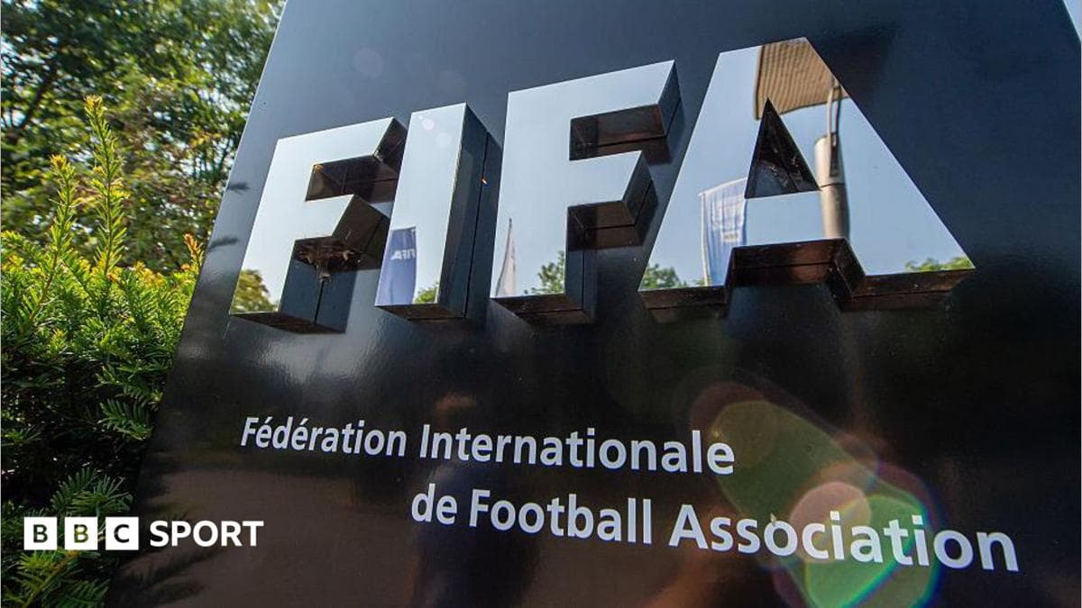 FIFAning yuqori martabali mulozimi Infantinoni tanqid qilgach lavozimidan ketdi