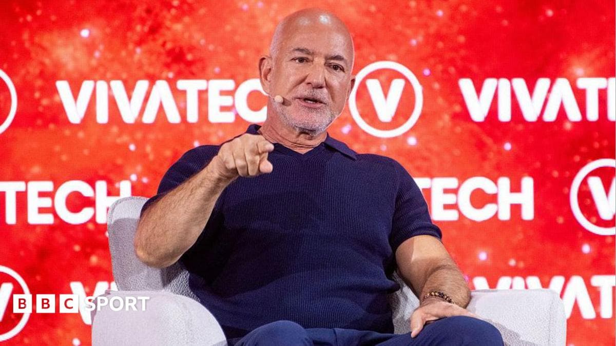 Jeff Bezos ishtirokidagi konsorsium «Liverpul»ning uchdan bir qismini sotib olmoqda