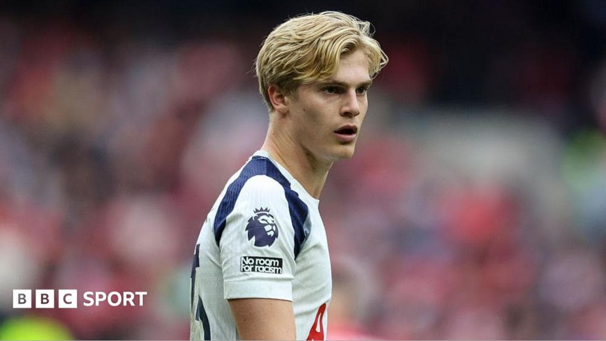 Nottingem Forest Lukas Bergvall uchun 45 million funt taklif qilmoqda